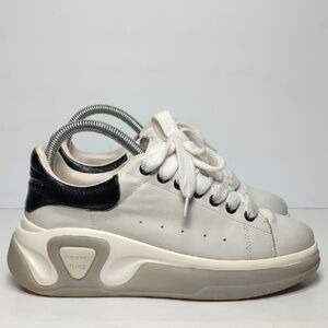 Coco Choo Original Design by EM Black And White chunky Sneakers womans size 7